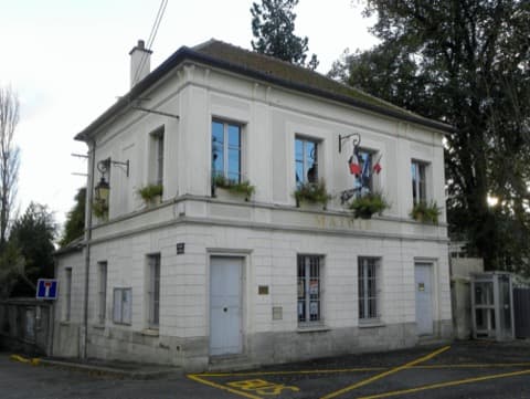 Couvreur Étrépilly
