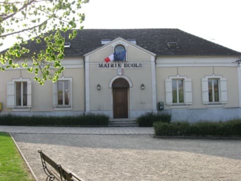 Couvreur La Tombe