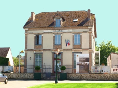 Couvreur Thoury-Férottes